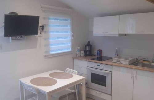 Dagneux Ski Chalet | Studio near Lyon-Aeroport-Centrale Bugey