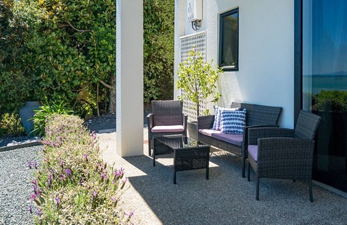 Atawhai Condo | Studio on Bay View.