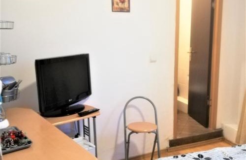 Bucharest City-Centre Apartment | Studio Piata Amzei NR.1 (17 C)