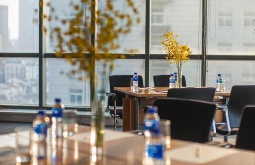 Downtown Shanghai Apartment | Studio Plus close to People's Square Metro Shanghai