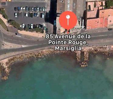 8th Arrondissement House | Studio pointe rouge