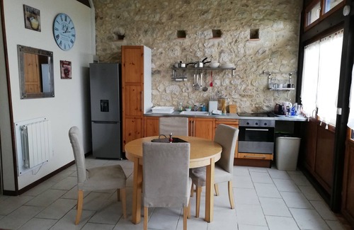 Saint-Meard-de-Gurcon Apartment | Studio/Saint-Meard vineyards/DbedPetsOk/Wifi
