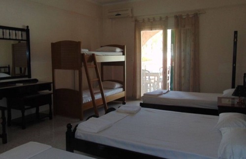 Agios Ioannis Apartment | Studio, Shared Pool Within Easy Reach Of Beaches and near Aqualand waterpark