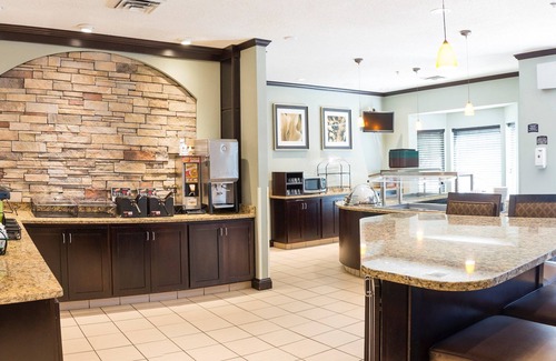 Fargo Apartment | Studio Suite | Free Breakfast