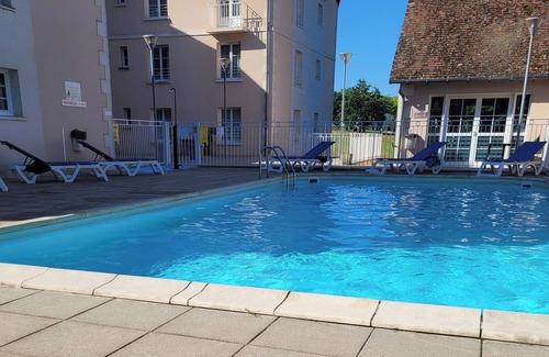 La Roche-Posay Apartment | Studio Tout Équipé à 200 m de la Cure Thermale Dans Résidence Avec Piscine
