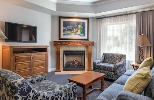 Napa Resort | Studio Vino Bello Resort and Spa, Pool, Hot Tub