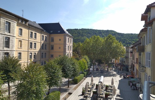 Gap Apartment | Studio with balcony - view of esplanade-centre ville