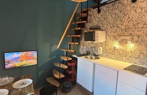 Saint - Aubin - Dupuy Apartment | Studio with character - Place DUPUY