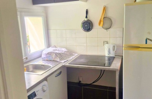 Sarcelles Condo | Studio with kitchen 15min by train from Paris.