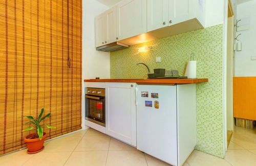 Bacvice Apartment | Studio with shared garden, 3 min walk to the beach