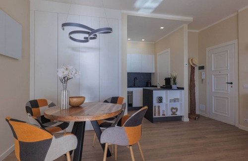 Susello Apartment | Studio with terrace and garden in a residence with pool