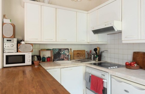 Pere Lachaise Apartment | Studio with TERRACE near Père Lachaise