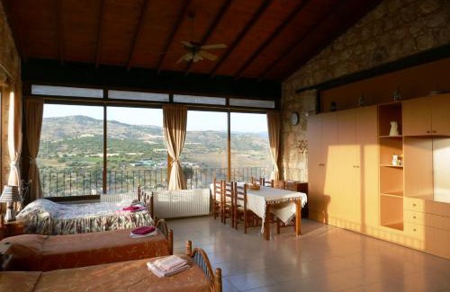 Pano Arodhes Bed & Breakfast | Studio with view in Polis area