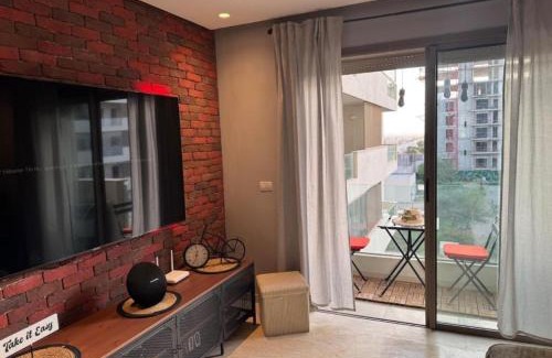 Ain Harrouda Apartment | Studio Zenata Central Park Près de la plage Vue Piscine