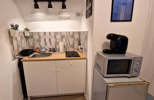 Centre Apartment | StudioGris - Charment Private Space close to Paris