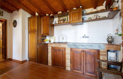 Palaia House | Stunning private villa for 2 people with TV and terrace