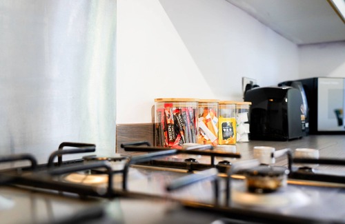 Yaxley House | Stunning 2 bed apartment free parking