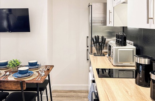 Wroxton Apartment | Stunning 2-Bed Apartment in Banbury