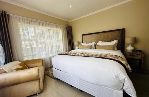 Harare Apartment | Stunning 2 bed with pool - 2275