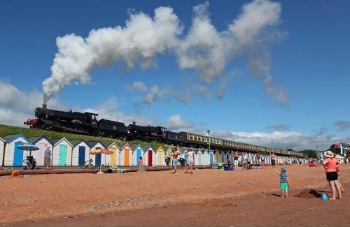 Paignton Resort | Stunning 2 bedroom static caravan near the beach, at Hoburne Devon Bay