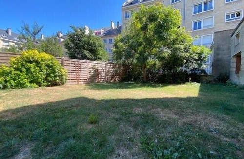 Saint-Jean House | Stunning 230m² with garden in the city center