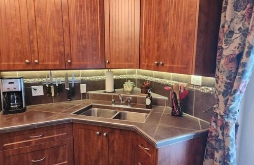 Lake Cowichan Cottage | Stunning 2BR cottage on Vancouver Island in Natural Adventure Paradise!