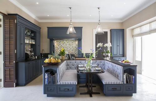 Bishopscourt House | Stunning 5 bedroom home in Bishopscourt