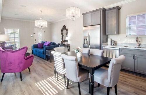 Tulane - Gravier Condo | **STUNNING 5BR for Fabulous Social Distancing**