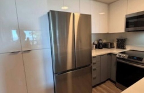 West Alameda Apartment | Stunning Alameda Beachfront Apt. Spectacular Dtown SF Views- Book Now on VRBO!