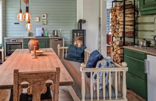 Amli Apartment | Stunning apartment in åmli with WiFi