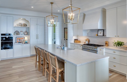 Palmetto Bluff Cottage | Stunning brand new designer home nNestled in nature & perfect for entertaining