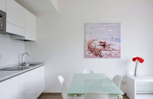 La Pelosa Apartment | Stunning CapoFalcone Charming Apartment B4 sleeps4