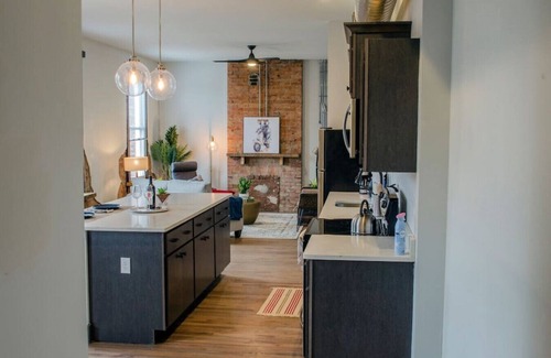 Over-the-Rhine Apartment | Stunning Condo Near Washington Park - Free Parking