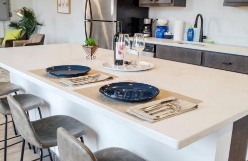 Over-the-Rhine House | Stunning Condos Near Washington Park w Parking