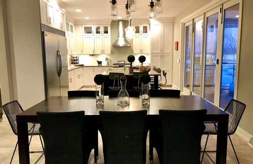 Wind Lake House | Stunning contemporary lakefront lodge - free seasonal pontoon!