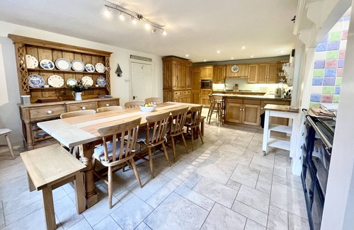 Kingsbridge Cottage | Stunning Country House, heated pool, hot tub, close to beach near Salcombe