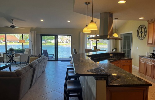 Biggar House | Stunning Cross Creek Single - 3BR - 3BA