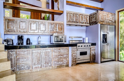 Manuel Antonio House | Stunning design home with amazing views of ocean & private pool