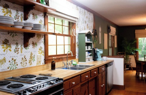 Stecoah Cabin | Stunning Fall Mountain Views with Hot Tub & 2 King Suites! Private on 3 acres.