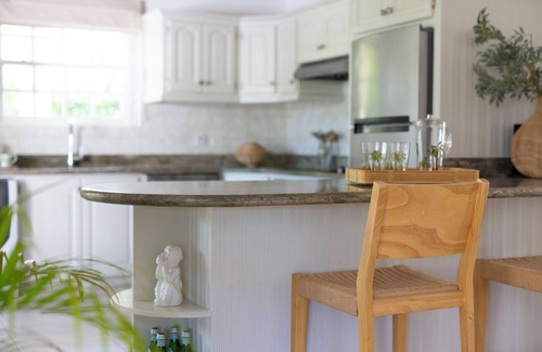 Gibbs Bay House | Stunning Family Villa with Private Pool Near Beach - Gibbs Glade Villa