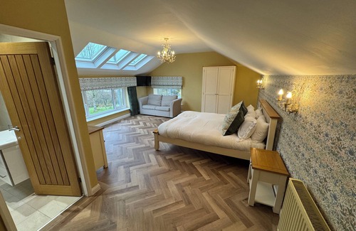 Kendal Other | Stunning Farmhouse and Bungalow in the Lake District in a beautiful setting