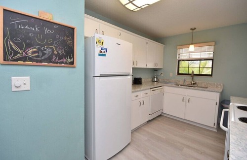 Palm Harbor House | Stunning Fenced Home with Heated Pool & Hot Tub