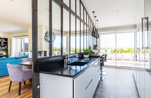 Saint-Brevin-les-Pins House | Stunning villa for 6 people with WIFI, private pool, TV and terrace