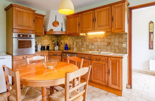 Saint-Vigor-le-Grand House | Stunning private villa for 6 people with WIFI, TV, terrace and pets allowed
