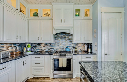 Port Bolivar House | Stunning | Gulf Views | Hot Tub | Group Ready