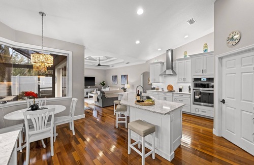 South Venice Villa | Stunning Heated Pool & Spa Villa-Awesome Amenities-6 Min to Beach