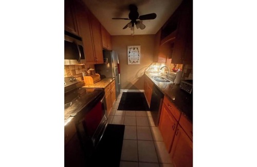 Fort King District House | Stunning Hilltop House