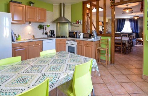 Criquetot-lʼEsneval House | Stunning home in Criquetot-l'Esneval