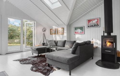 Smidstrup Strand House | Stunning Home In Gilleleje With Wifi