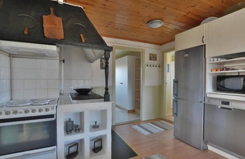 Hamburgsund House | Stunning home in Hamburgsund with 3 Bedrooms and WiFi